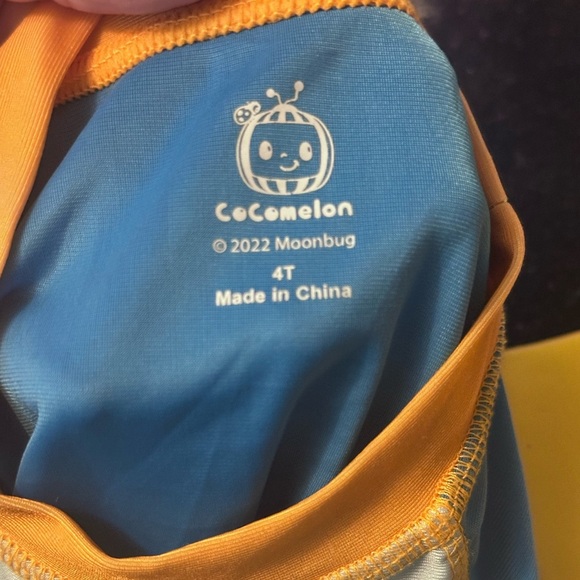 CoComelon Rashguard & Swim Trunk Set Toddler Size 4T - Picture 3 of 4